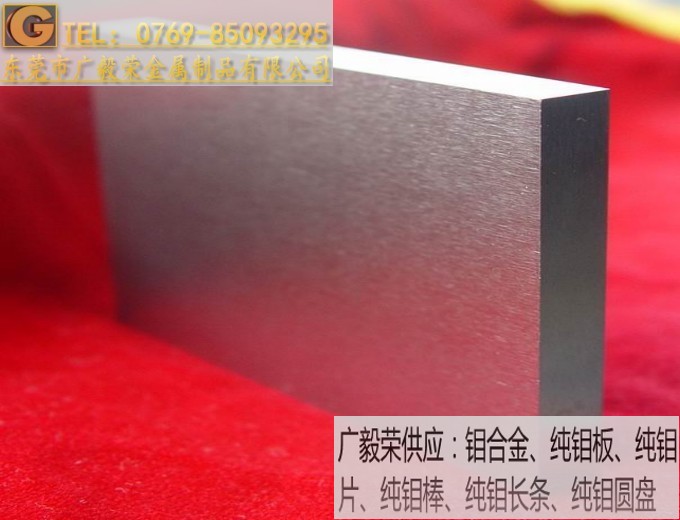 MO1���f����